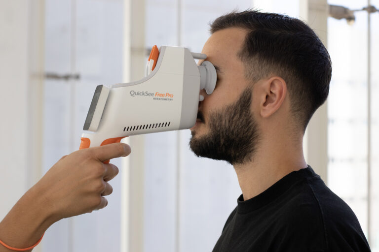 Wavefront Auto Refractor Handheld autorefractor - QuickSee Free Pro | PlenOptika: Vision Driven ...